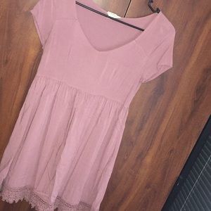 Light pink/ purple dress